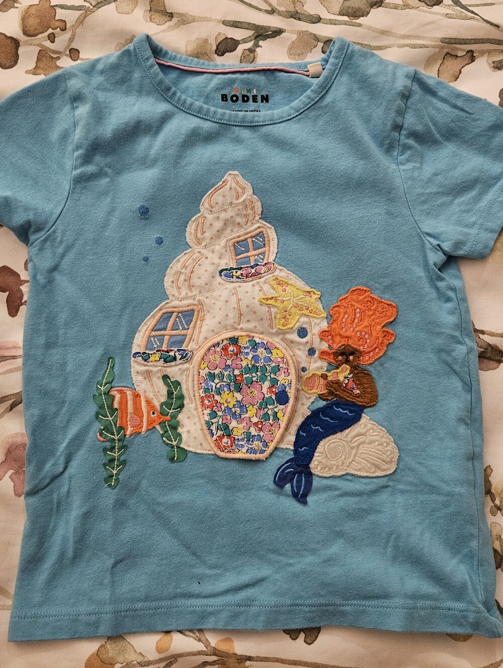 Mini Boden Girls' Light Blue Mermaid Shell Appliqué Tee 4-5